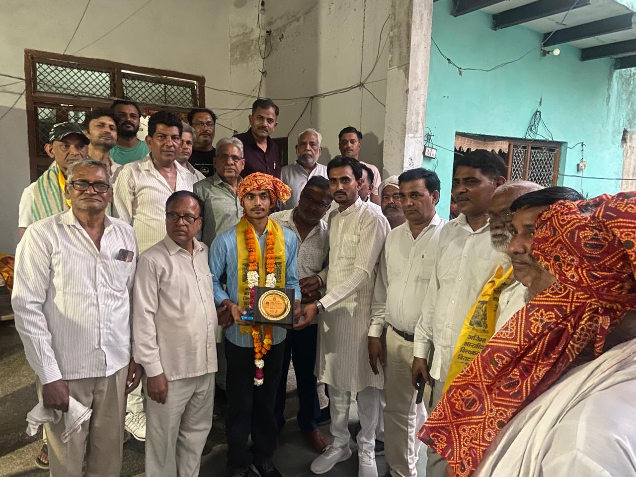 12वीं कक्षा में हरियाणा में चतुर्थ स्थान प्राप्त कर प्रथम पांचाल को अखिल भारतीय विश्वकर्मा विराट संघ द्वारा सम्मानित किया गया